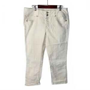 American Eagle White Artist Stretch Skinny Jeans size 8 cuffed